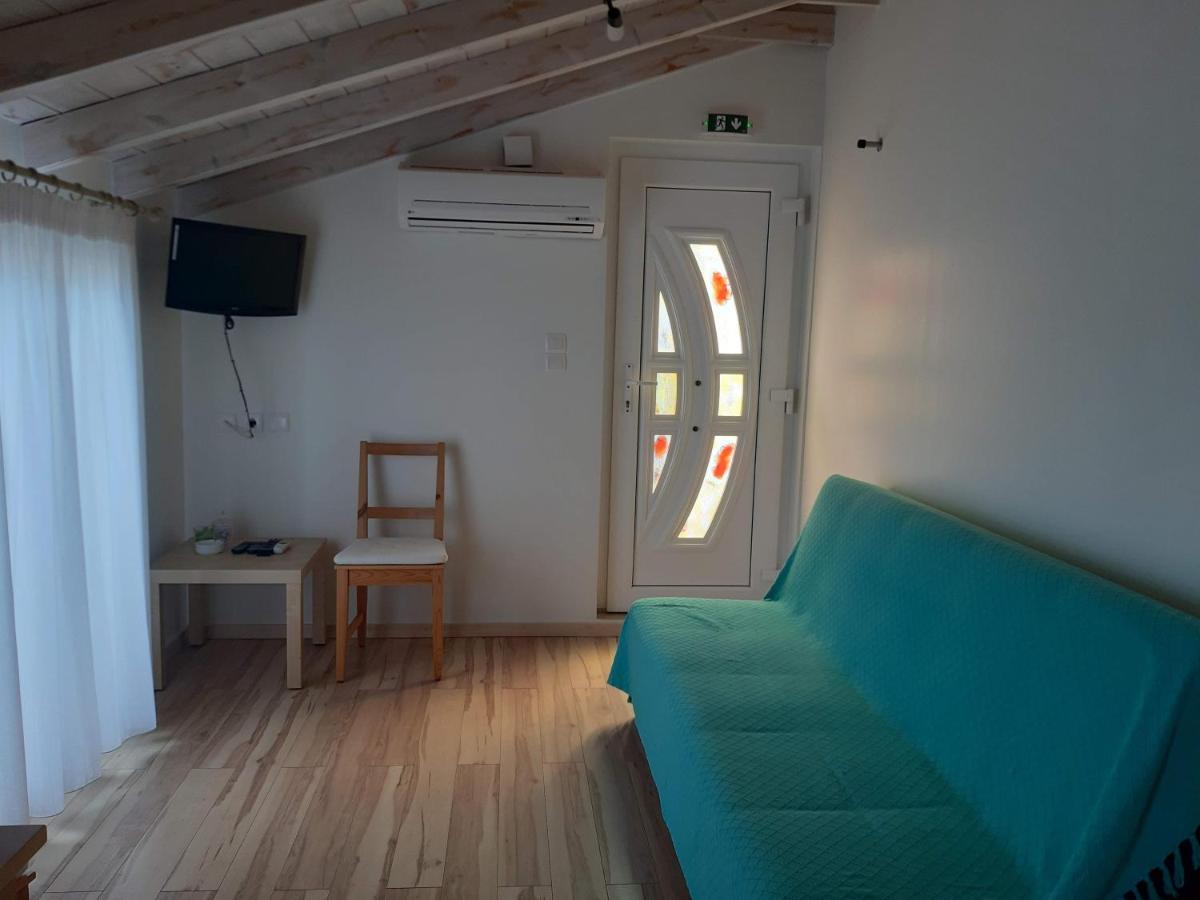 Kedros Apartment เอลาฟอนนิซอส ภายนอก รูปภาพ